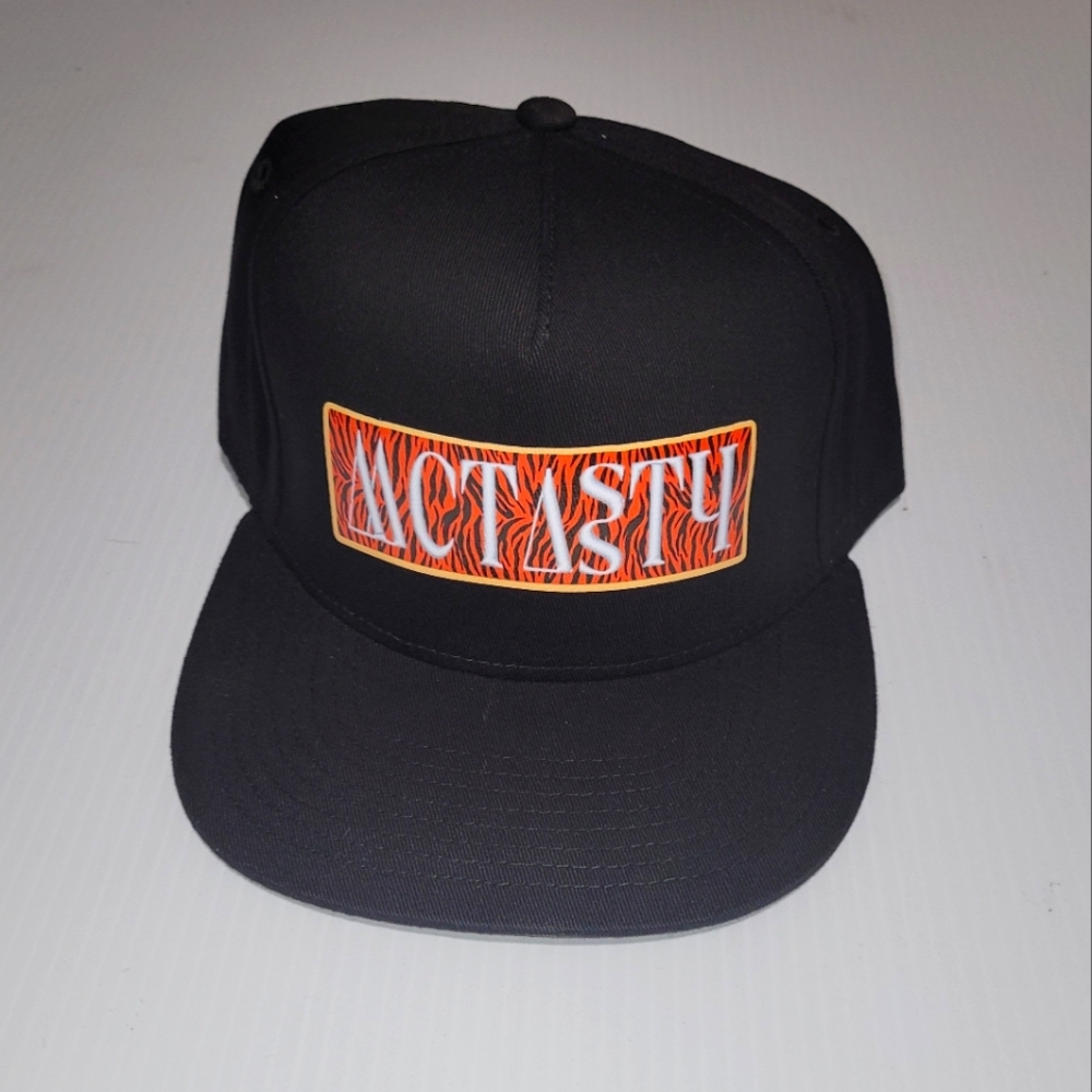 Mctasty hat